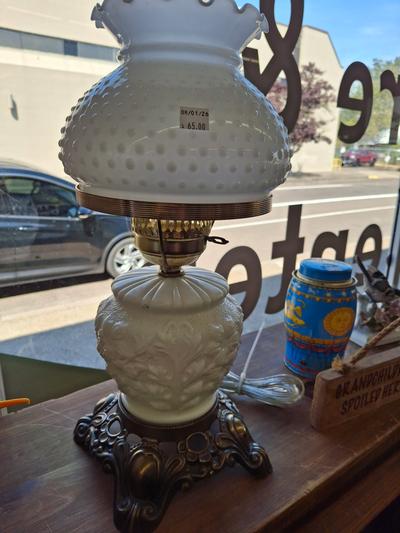 Vintage Milk Glass Table Lamp